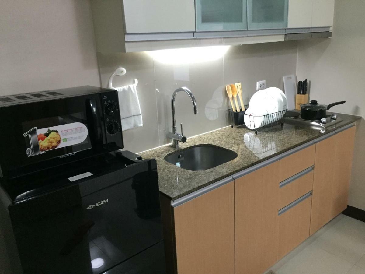 101 Newport Condo C2 Manila Exteriör bild