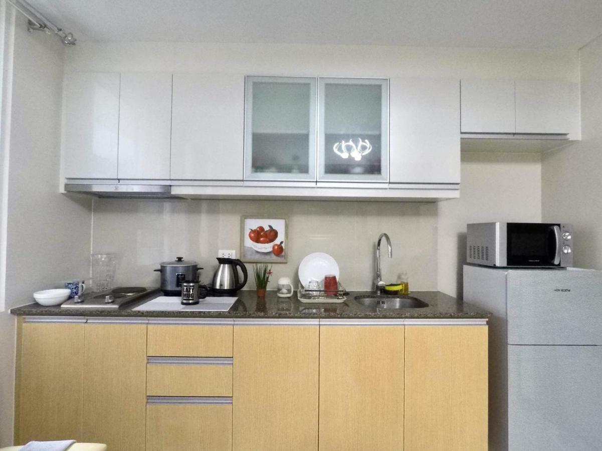 101 Newport Condo C2 Manila Exteriör bild